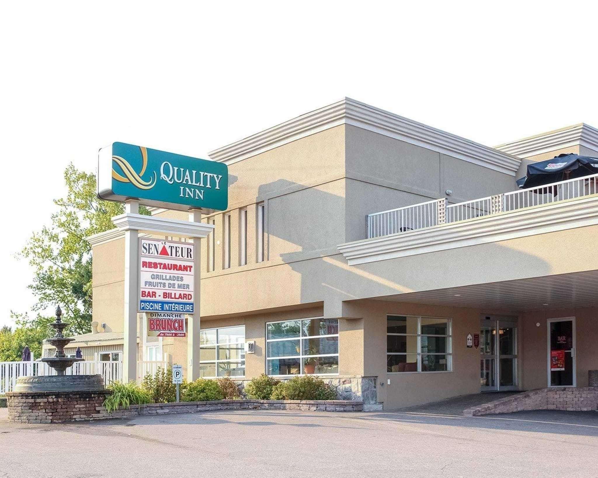 Quality Inn Mont-Laurier Zewnętrze zdjęcie
