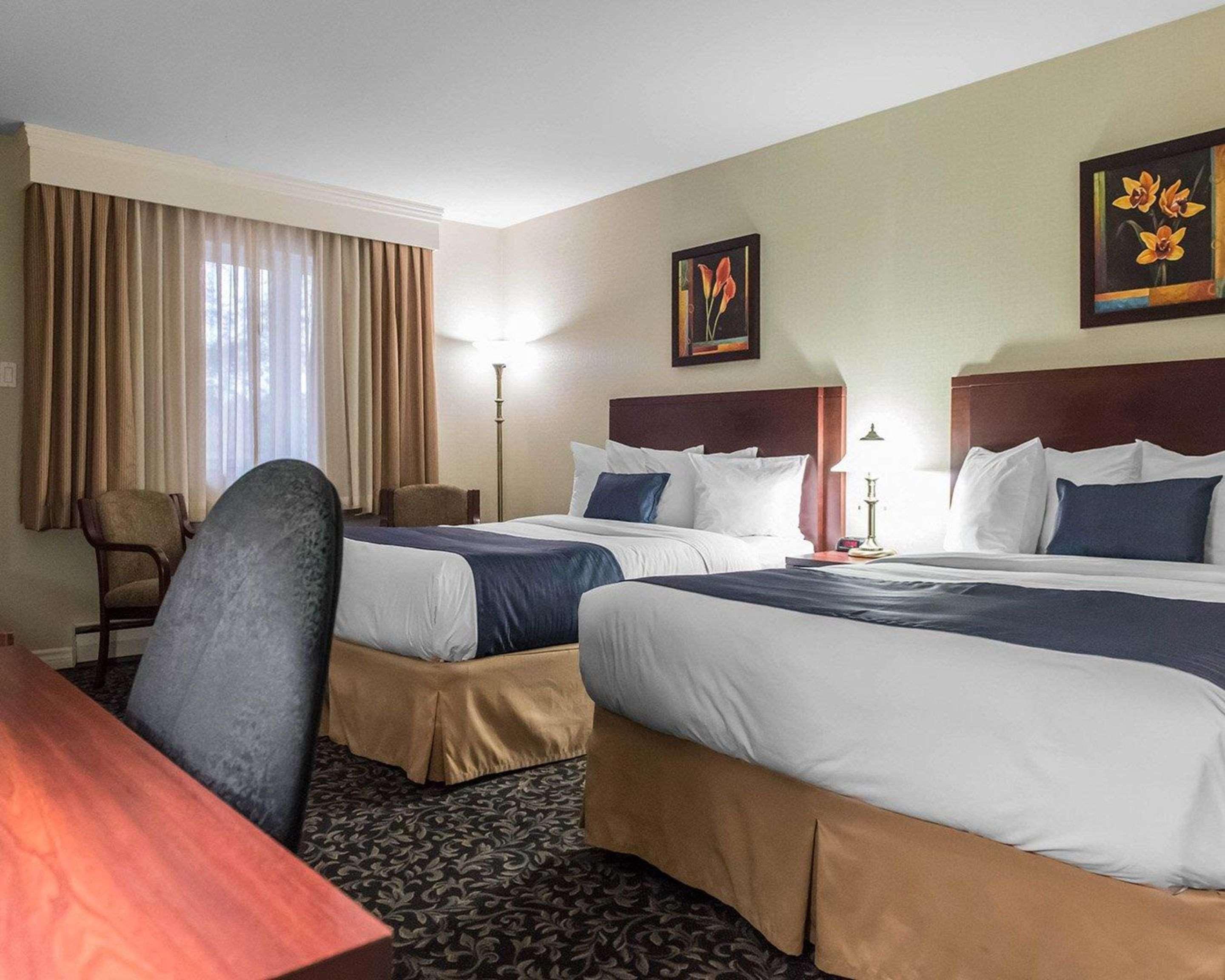 Quality Inn Mont-Laurier Zewnętrze zdjęcie