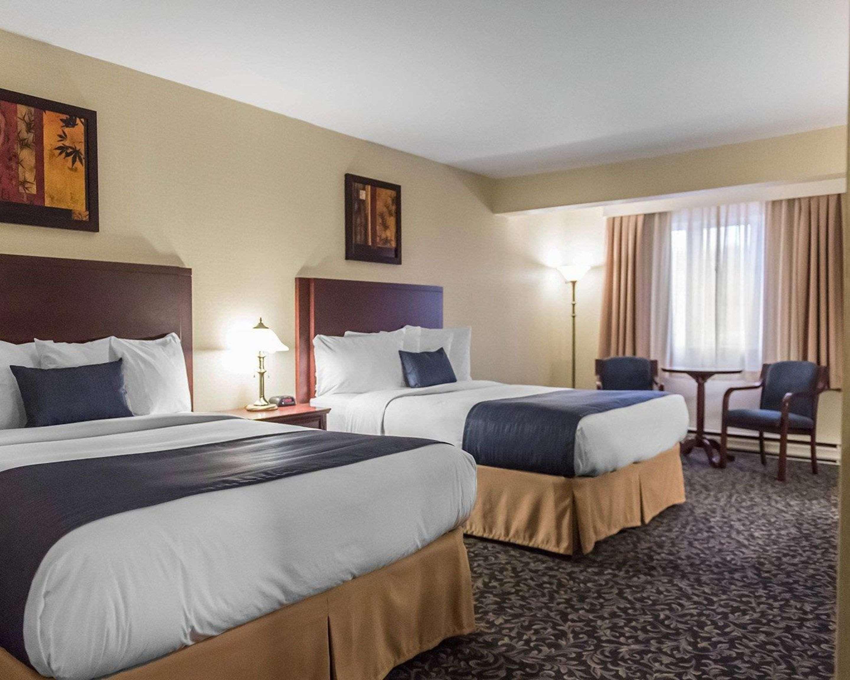 Quality Inn Mont-Laurier Zewnętrze zdjęcie