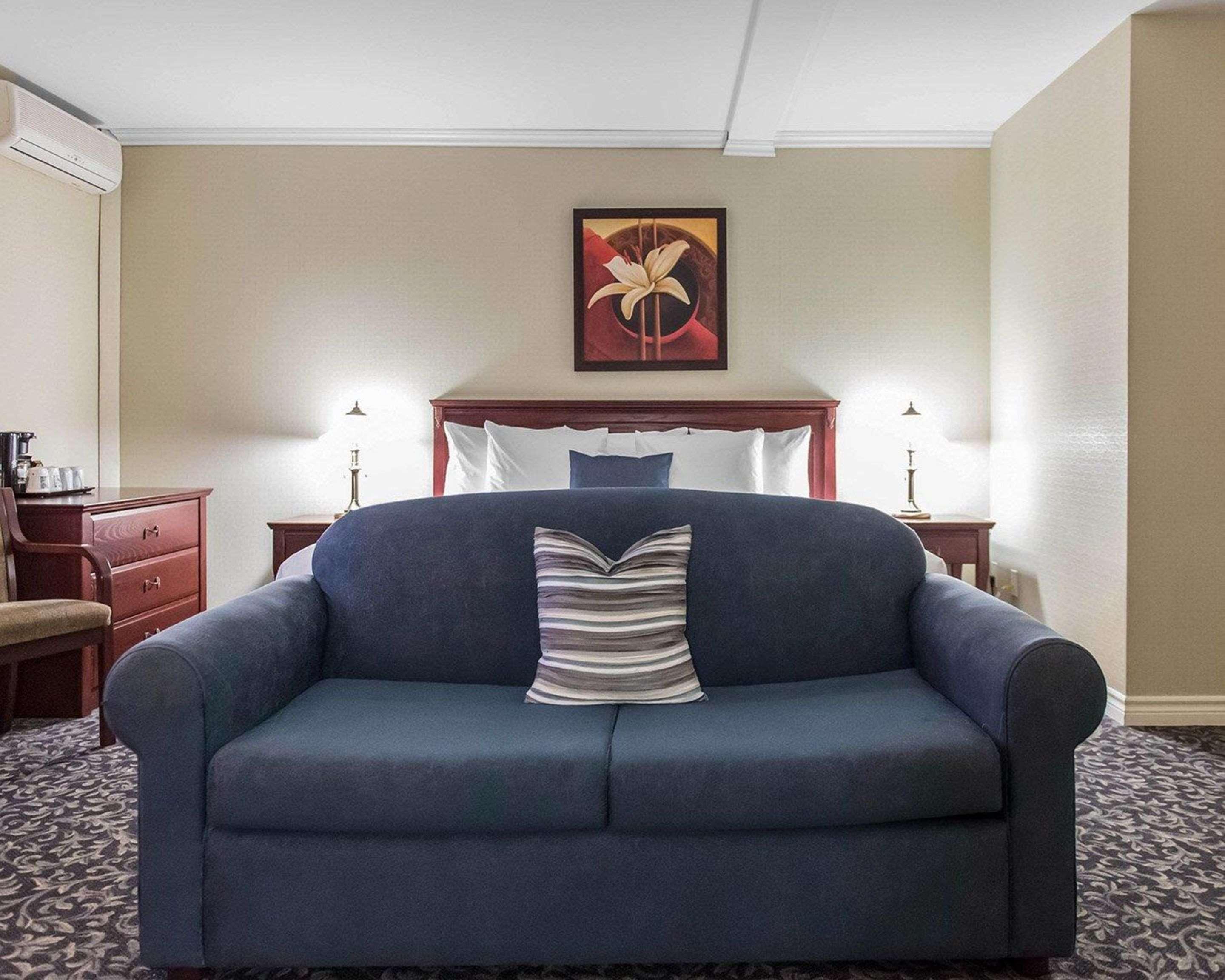 Quality Inn Mont-Laurier Zewnętrze zdjęcie